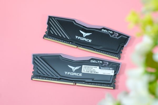 RAM TeamGroup T-Force DELTA RGB
